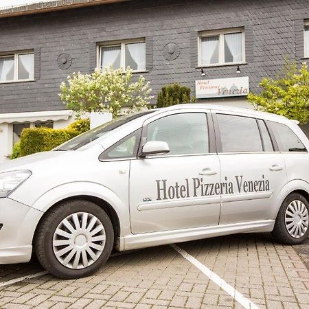 Hotel Pizzeria Venezia Sohren Extérieur photo